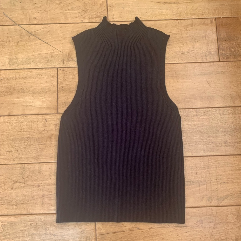 Modern Citizen Toni Ribbed Sleeveless Mock Neck Sweater M